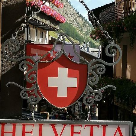 Petit Helvetia Budget Hotel Zermatt Zewnętrze zdjęcie