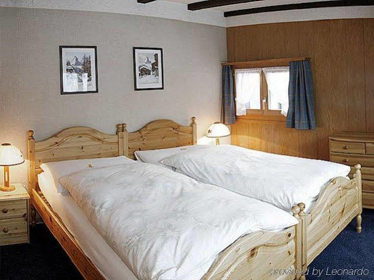 Petit Helvetia Budget Hotel Zermatt Pokój zdjęcie