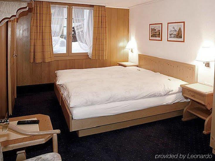 Petit Helvetia Budget Hotel Zermatt Pokój zdjęcie